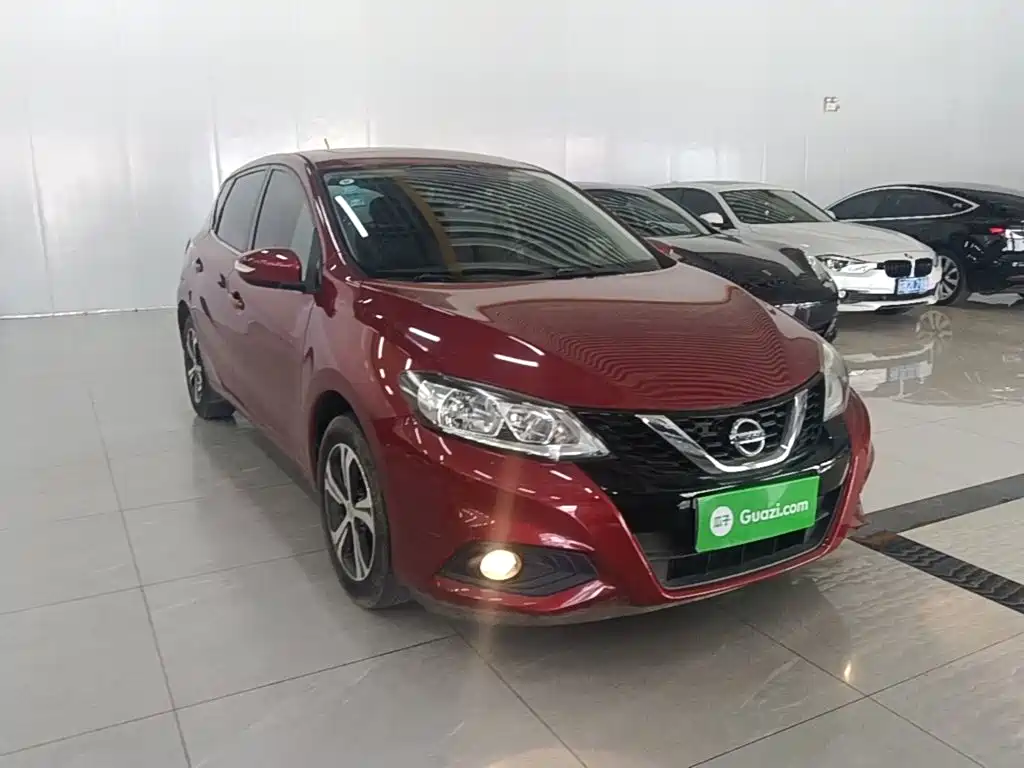 Nissan Tiida — миниатюра 4