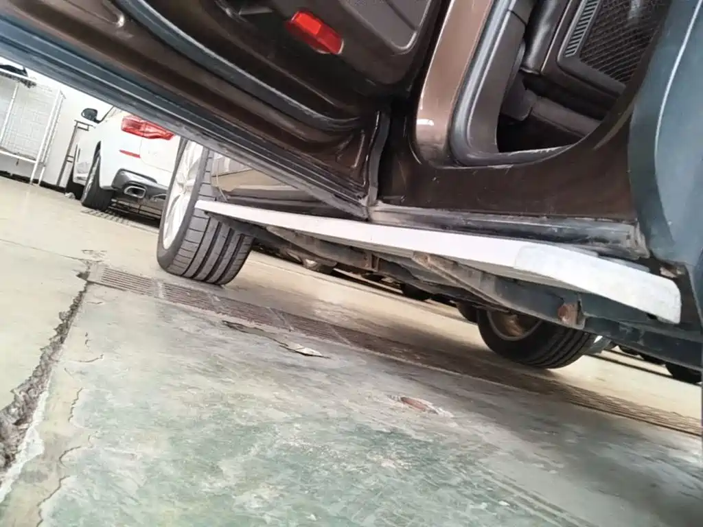 Volkswagen Touareg — миниатюра 22