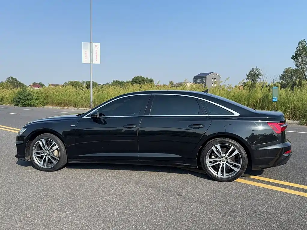 Audi A6L — миниатюра 10