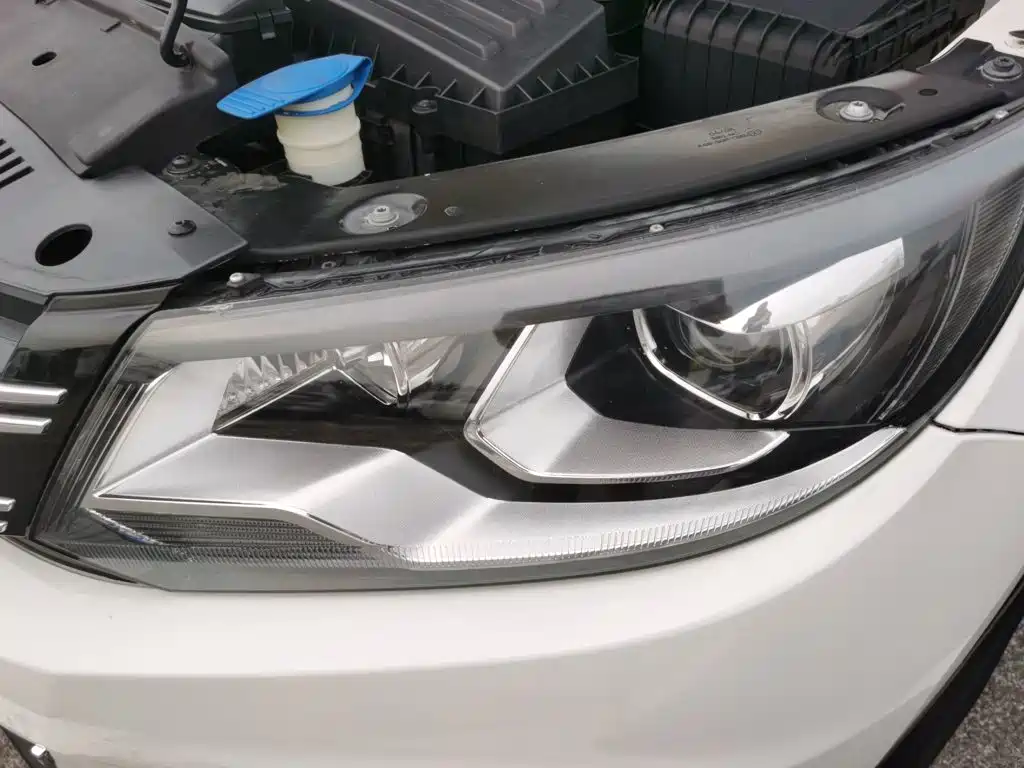 Volkswagen Tiguan — миниатюра 3