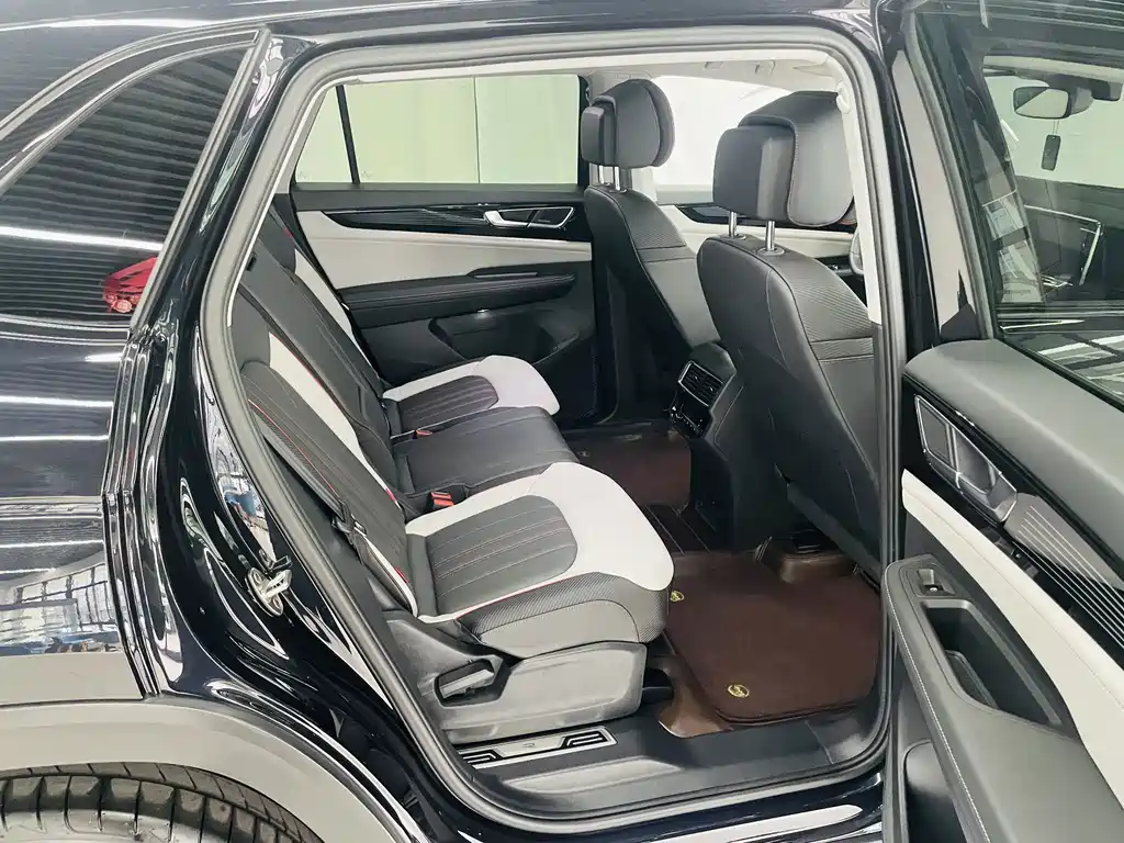 Volkswagen Teramont — миниатюра 13