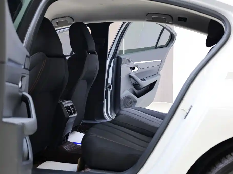 Peugeot 508 — миниатюра 28