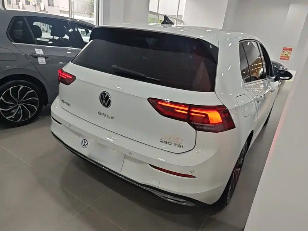 Volkswagen Golf — миниатюра 7