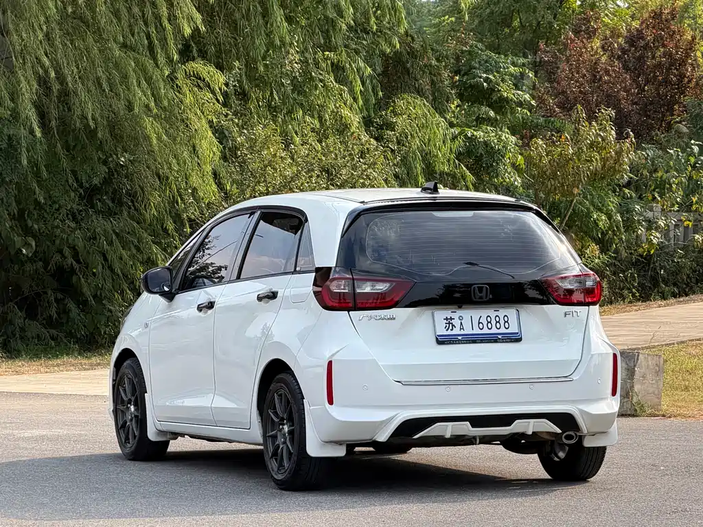 Honda Fit — миниатюра 5