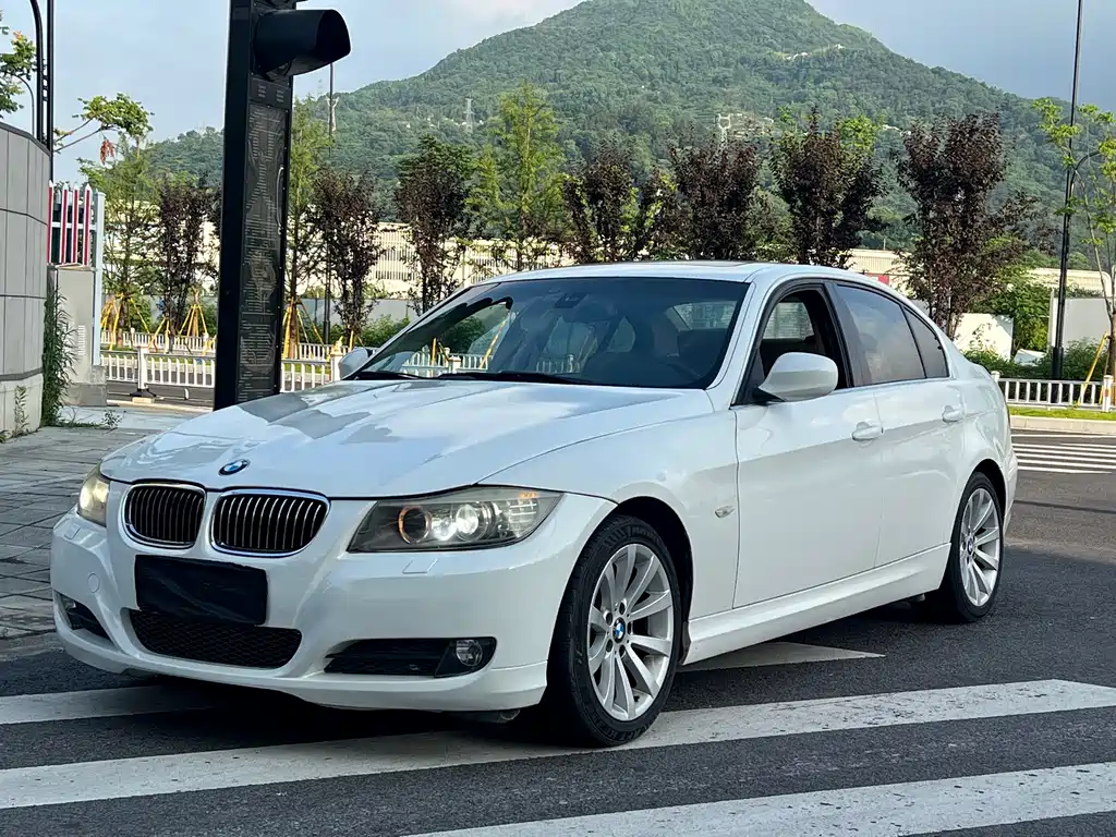 BMW 3 Series — миниатюра 2