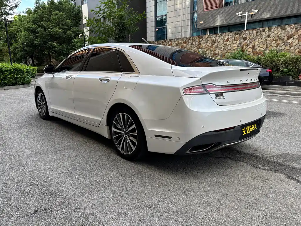 Lincoln MKZ — миниатюра 18