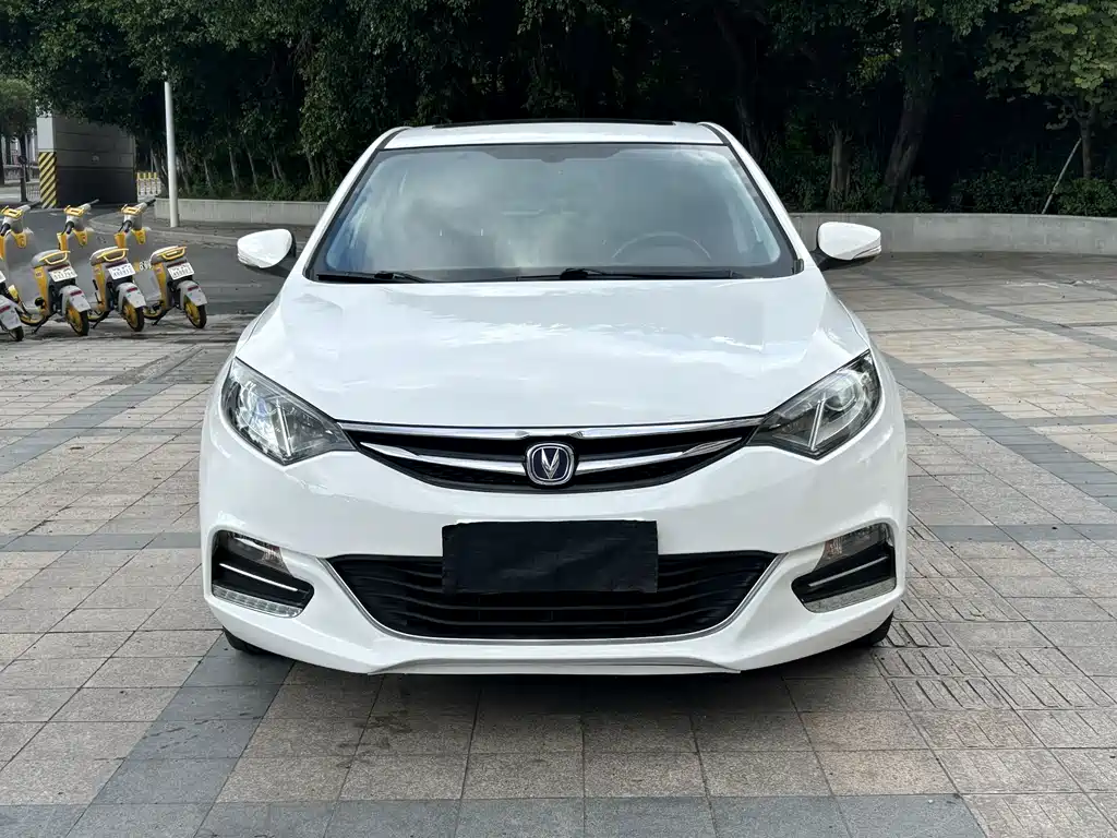 Changan Eado XT — миниатюра 2