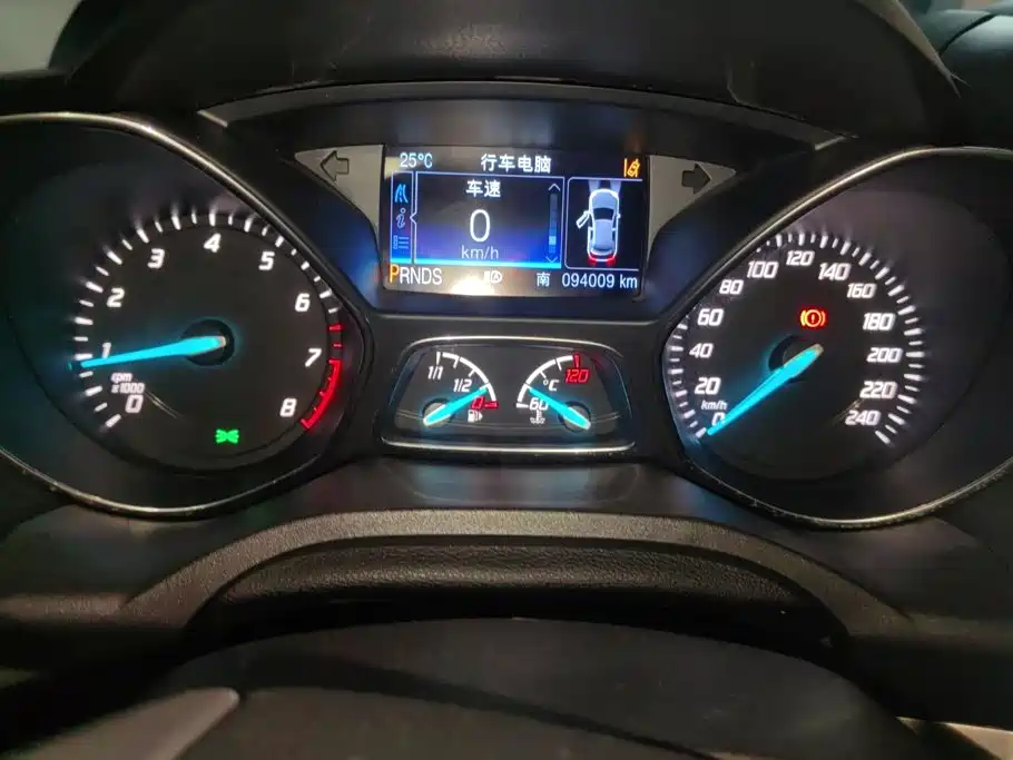 Ford Kuga — миниатюра 14
