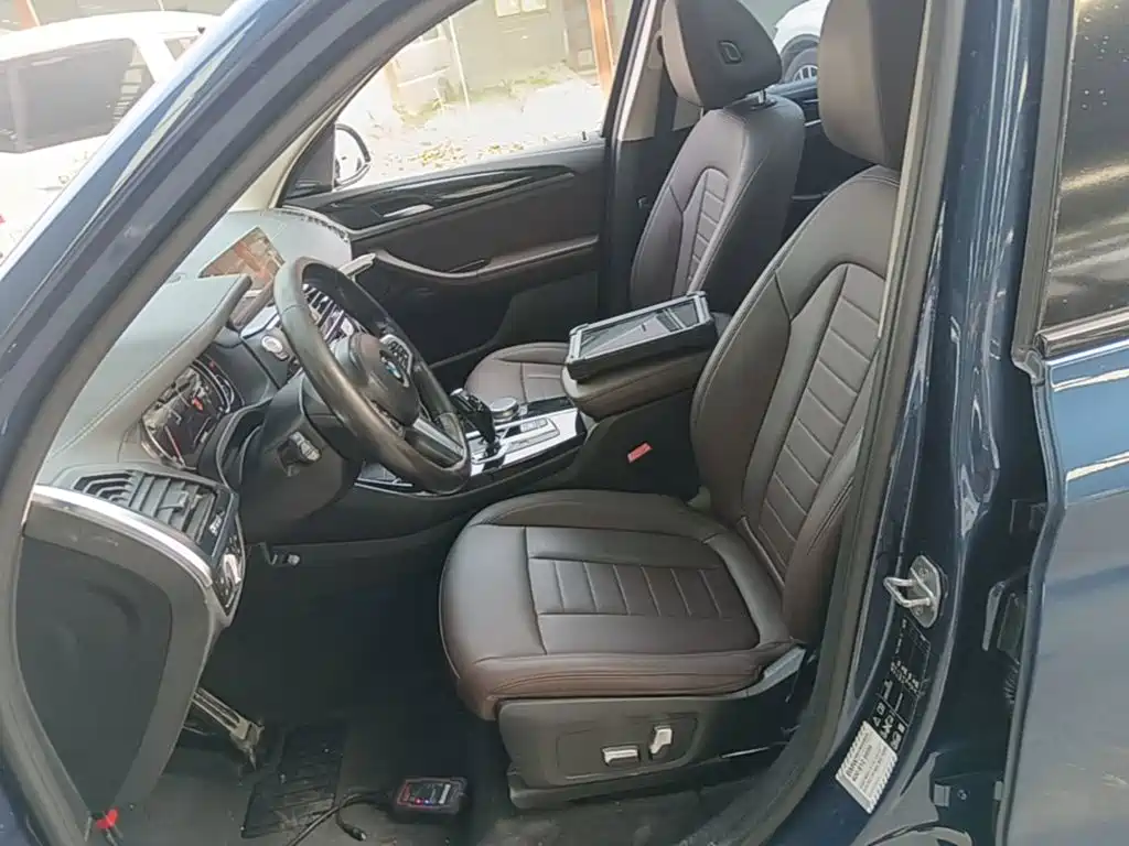 BMW X3 — миниатюра 15