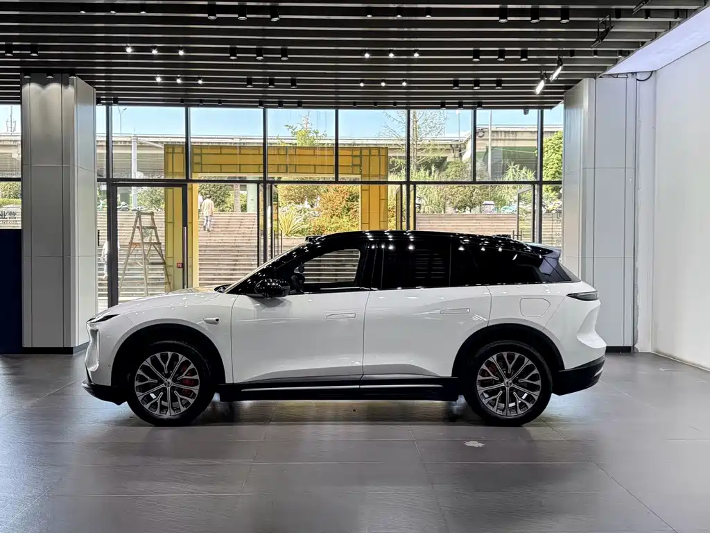 NIO ES6 — миниатюра 14
