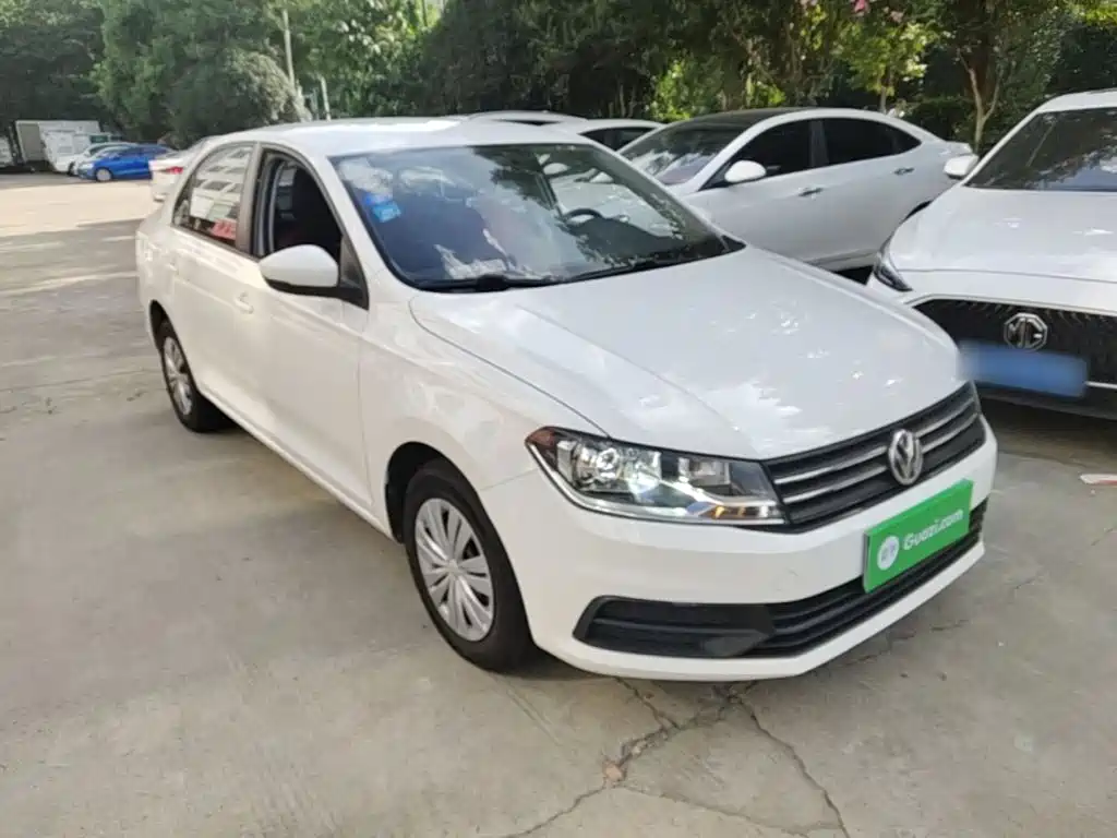 Volkswagen Santana — миниатюра 4