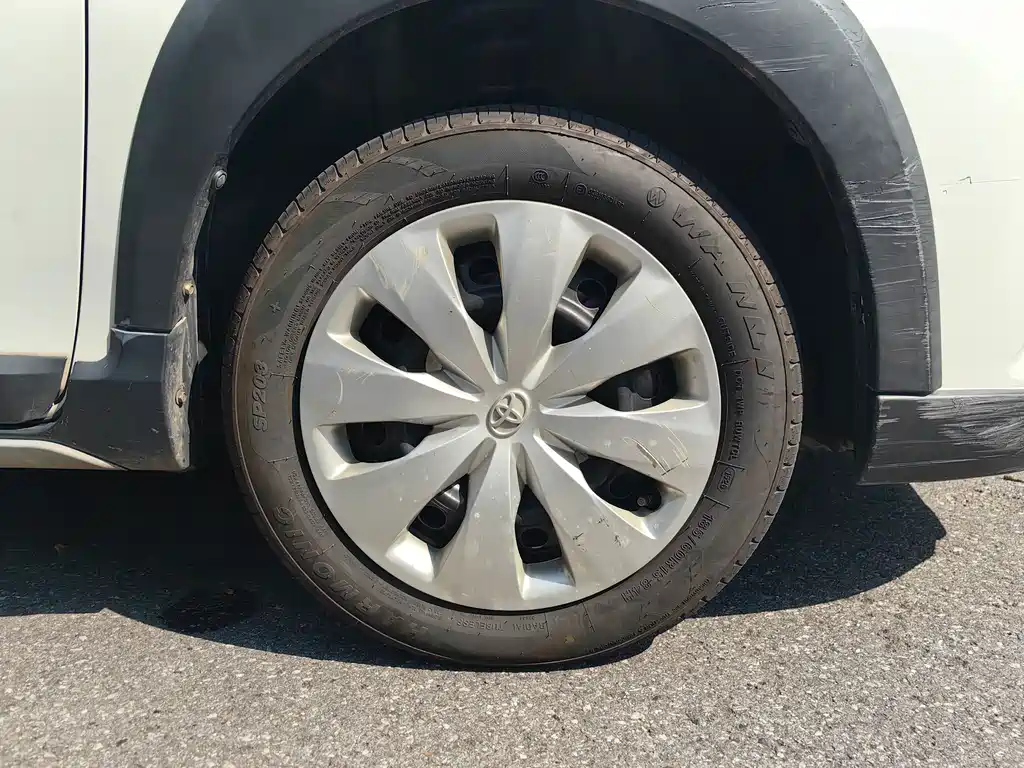 Toyota Yaris L — миниатюра 19