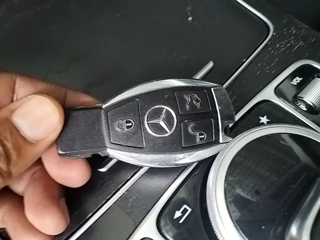 Mercedes-Benz C-Class — миниатюра 9