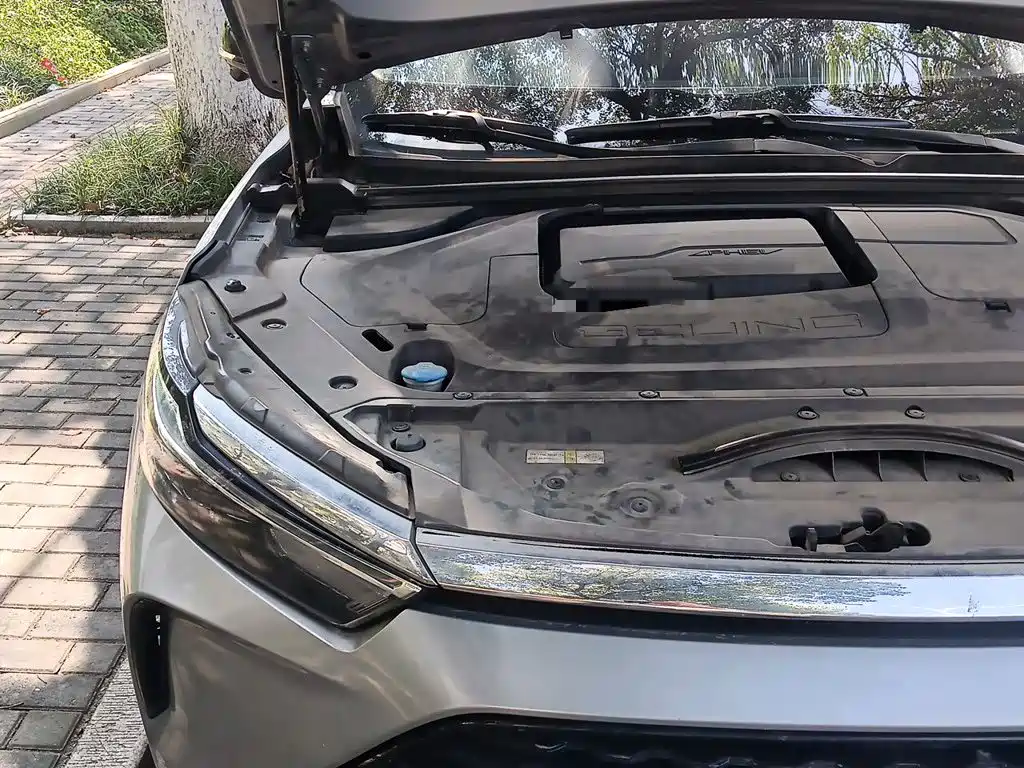 BAIC X7 PHEV — миниатюра 21