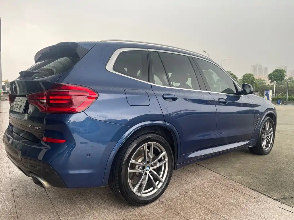 BMW X3 — миниатюра 9
