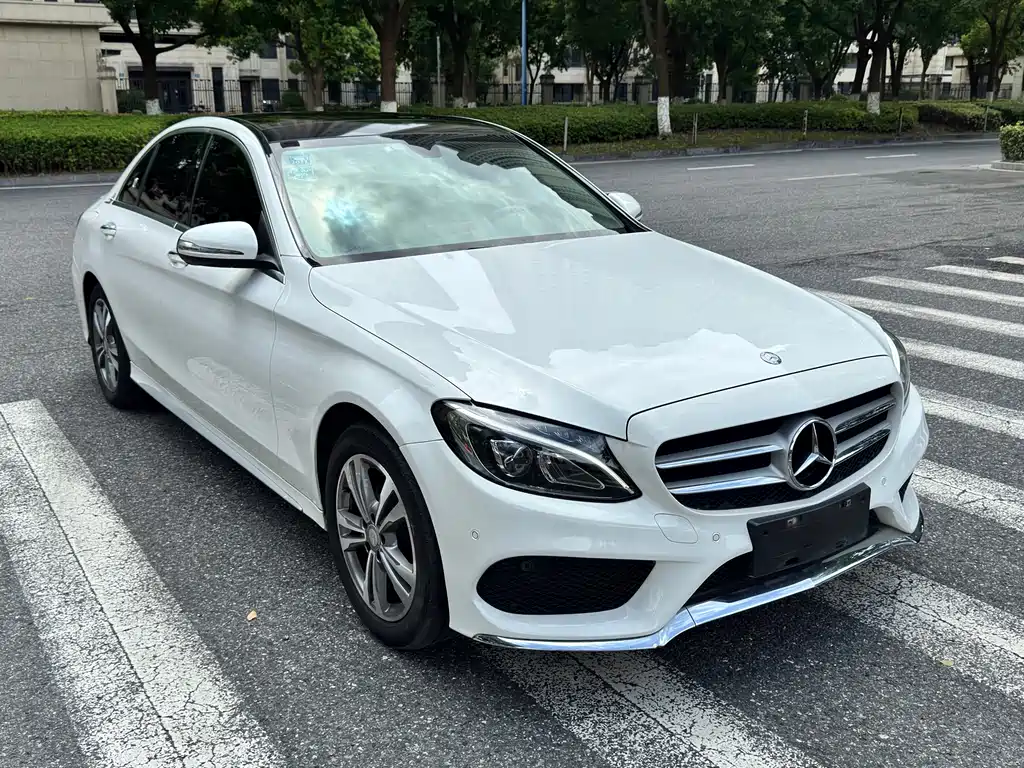 Mercedes-Benz C-Class — миниатюра 3
