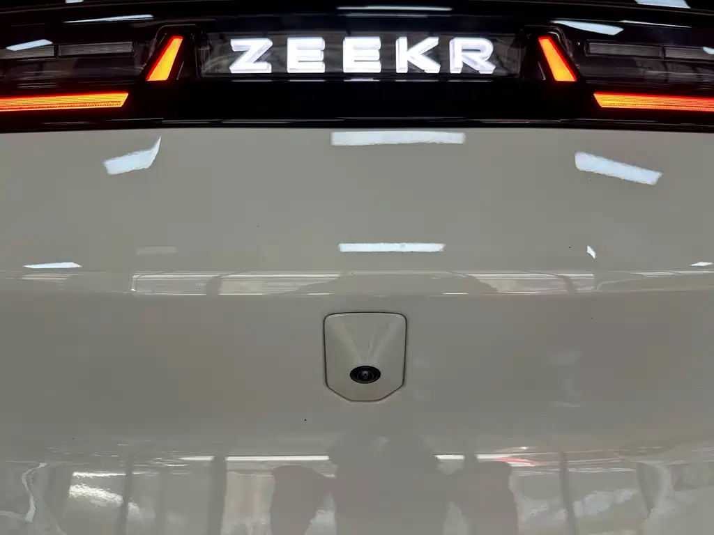 Zeekr X — миниатюра 31