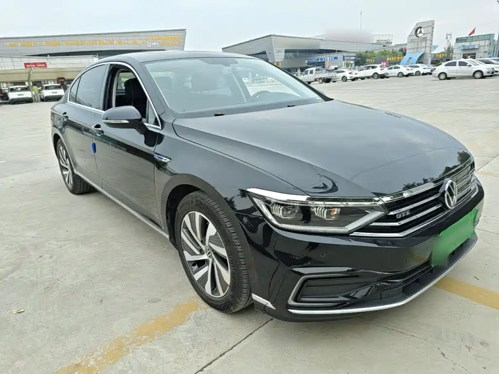Volkswagen Magotan PHEV — миниатюра 4