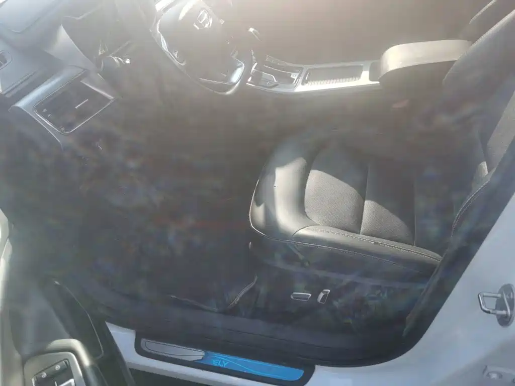 Geely Emgrand GS — миниатюра 12