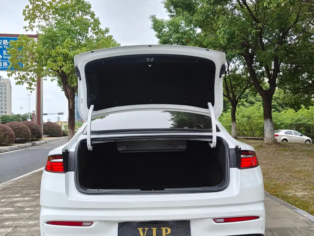 Geely Xingrui — миниатюра 13