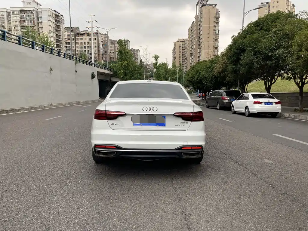 Audi A4L — миниатюра 12