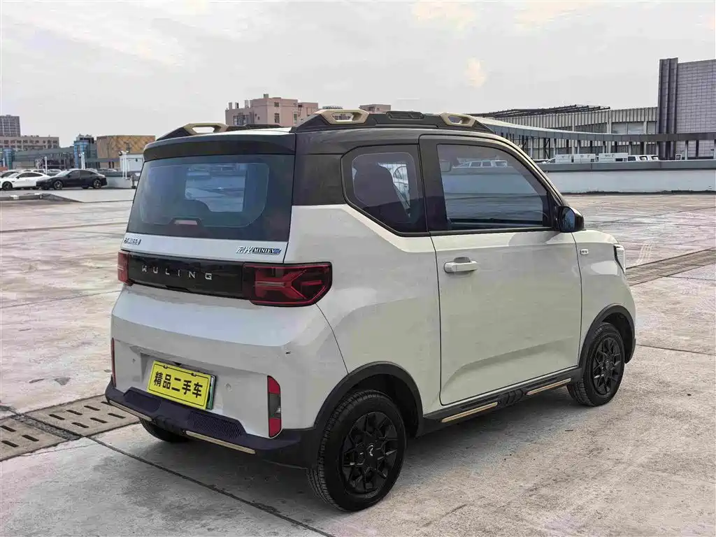 Wuling MINIEV — миниатюра 5