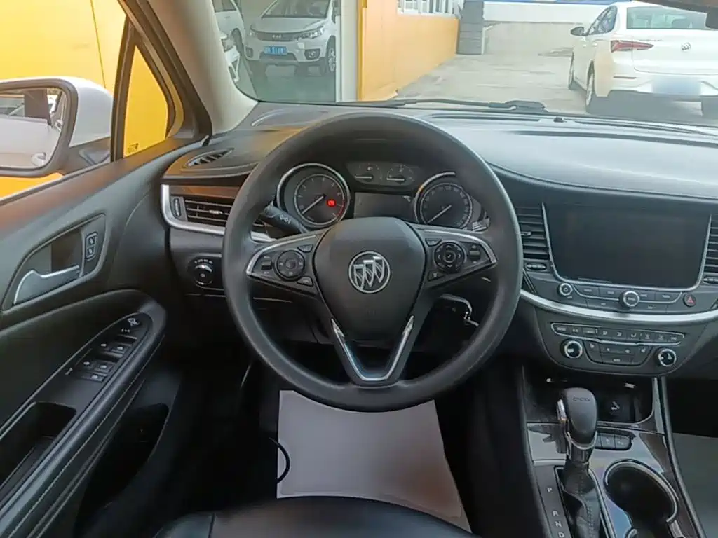 Buick Verano — миниатюра 11
