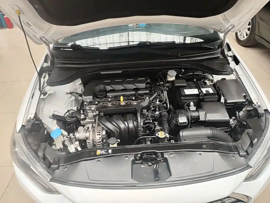 Hyundai Elantra — миниатюра 20