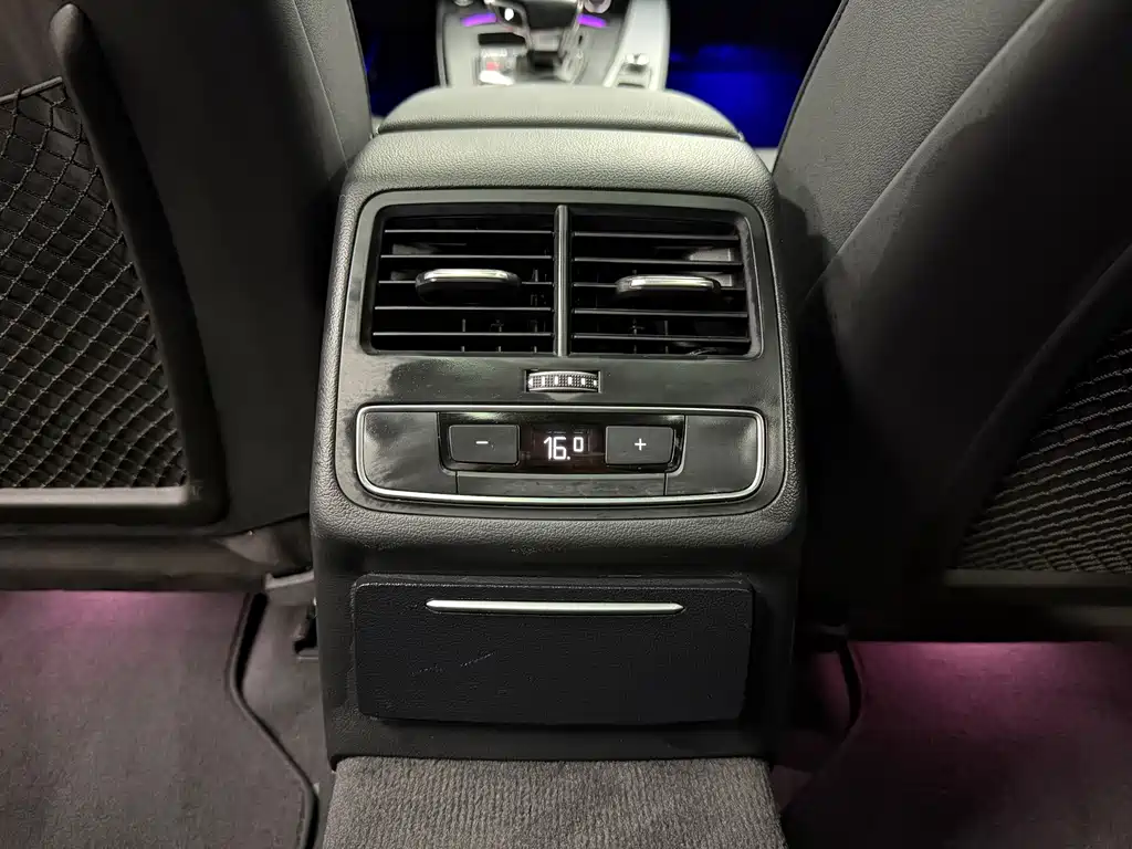 Audi A4L — миниатюра 21