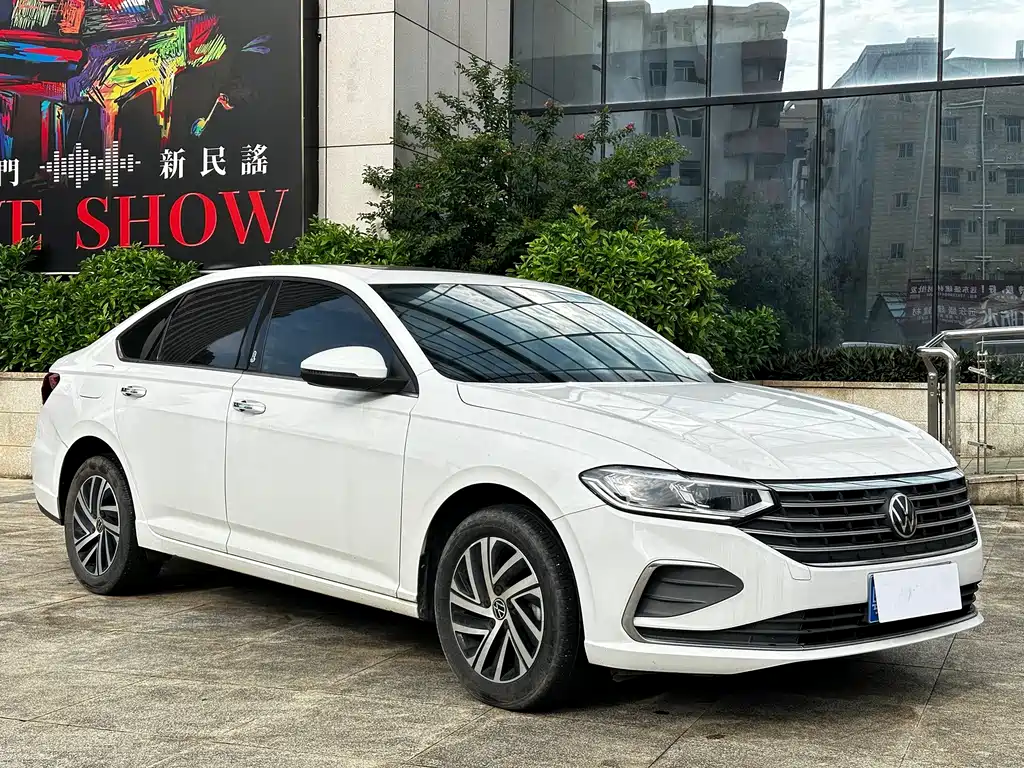 Volkswagen Lavida — миниатюра 3