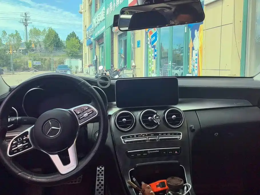 Mercedes-Benz C-Class — миниатюра 12