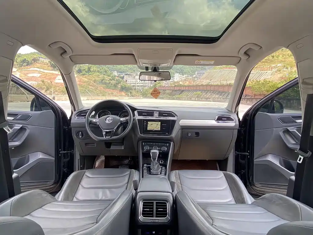Volkswagen Tiguan L — миниатюра 7