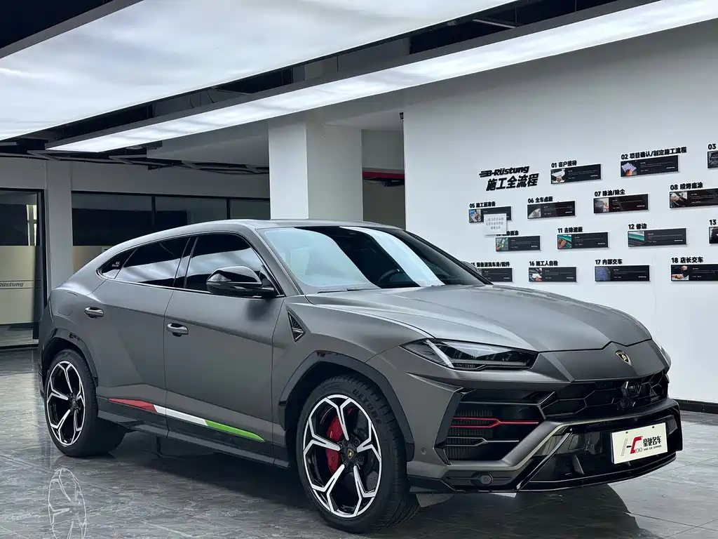 Lamborghini Urus — миниатюра 3