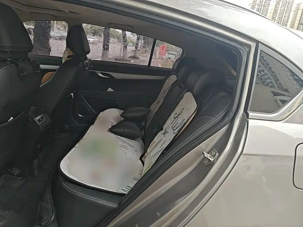 Geely Vision S1 — миниатюра 17