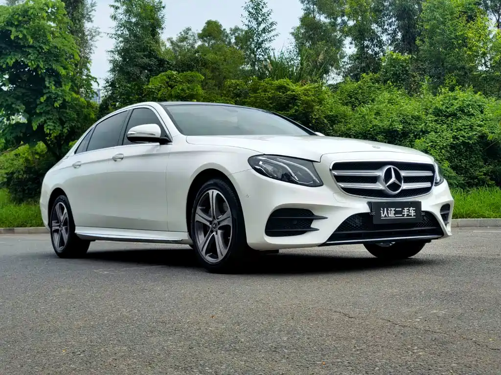 Mercedes-Benz E-Class — миниатюра 3