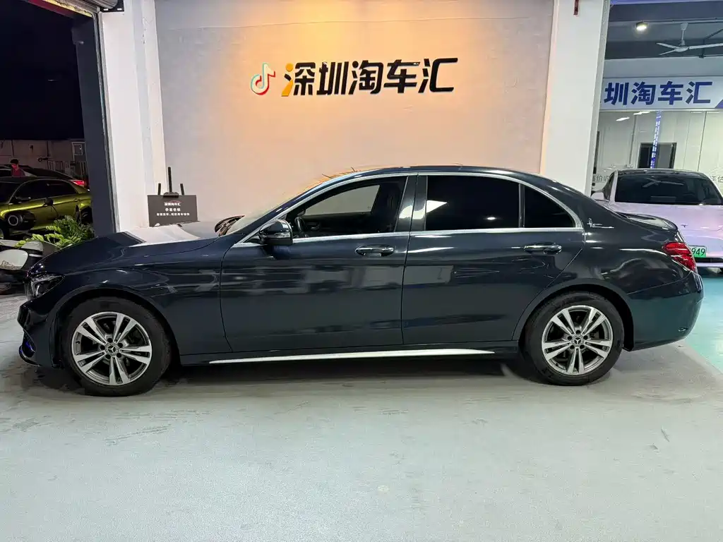 Mercedes-Benz C-Class — миниатюра 3