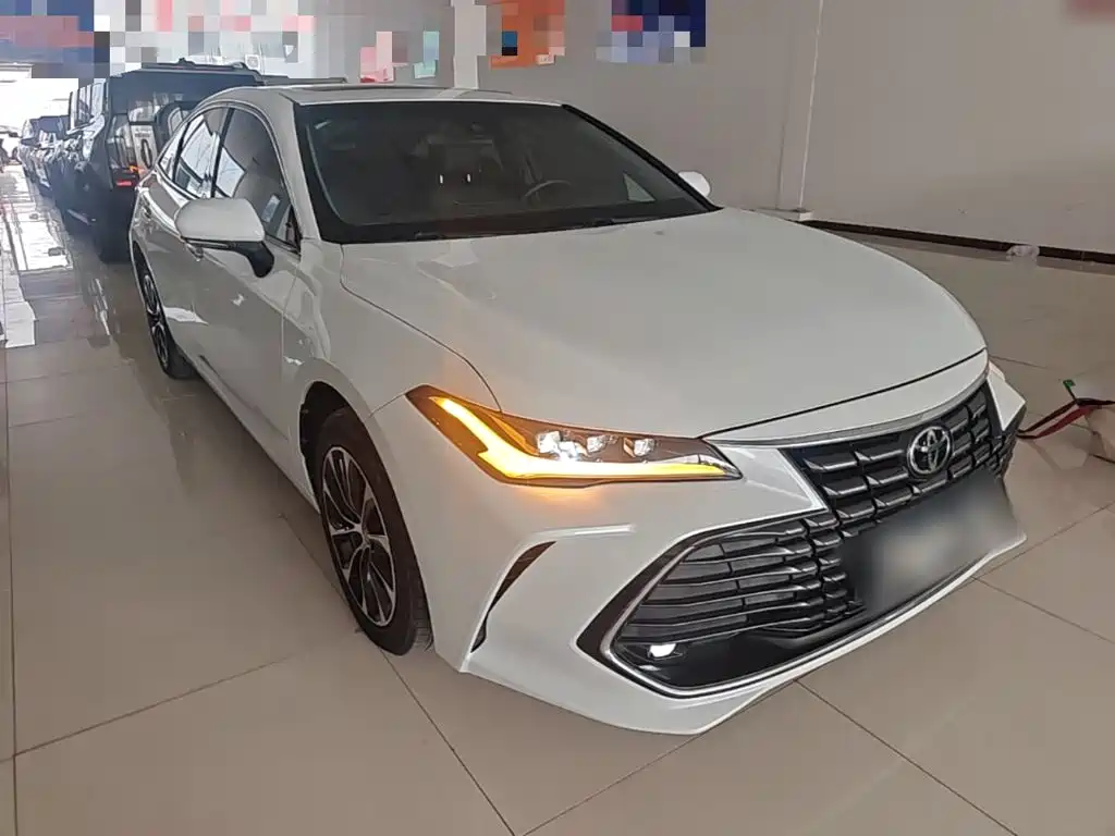 Toyota Avalon — миниатюра 4