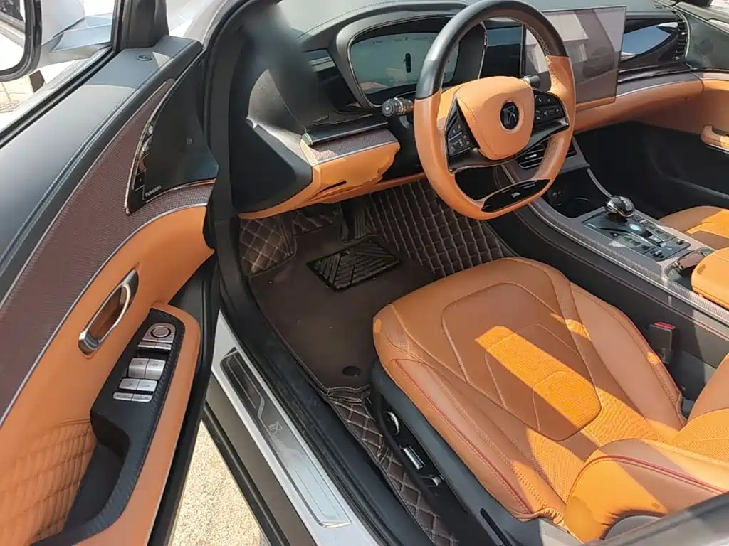 BYD Han — миниатюра 16