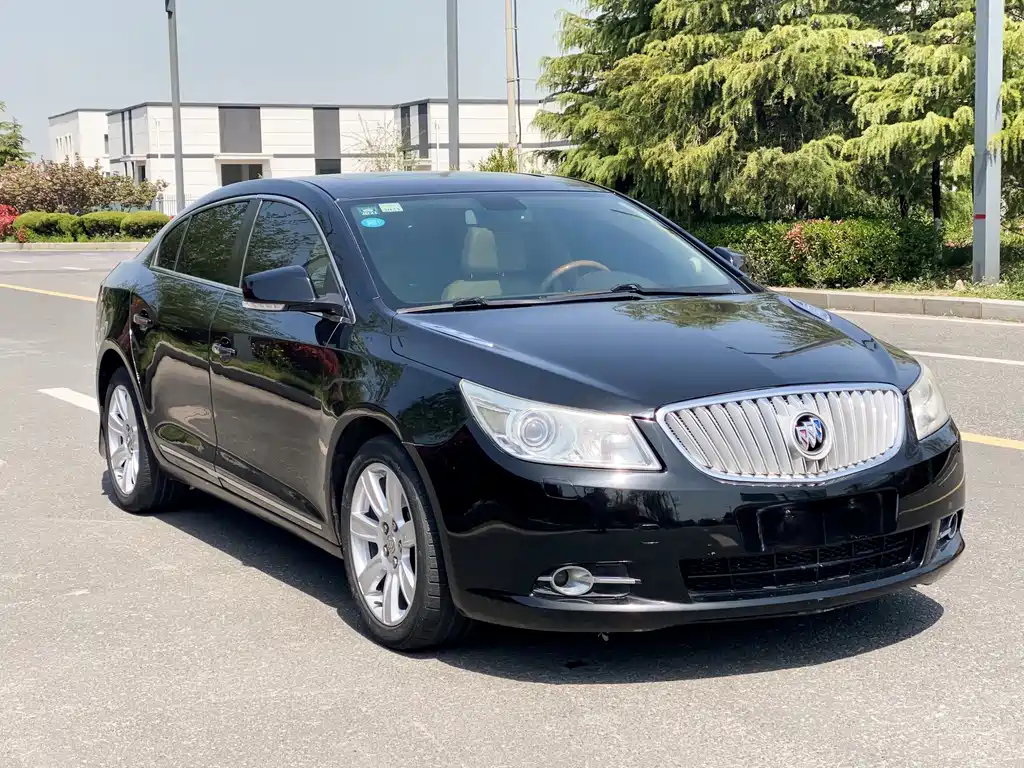 Buick LaCrosse — миниатюра 3