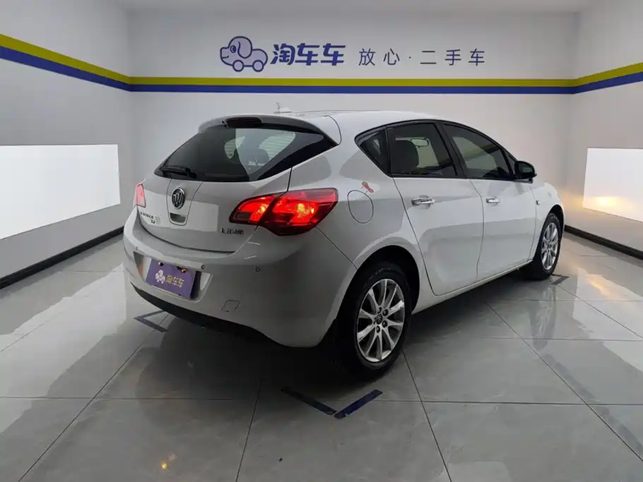 Buick Excelle — миниатюра 3
