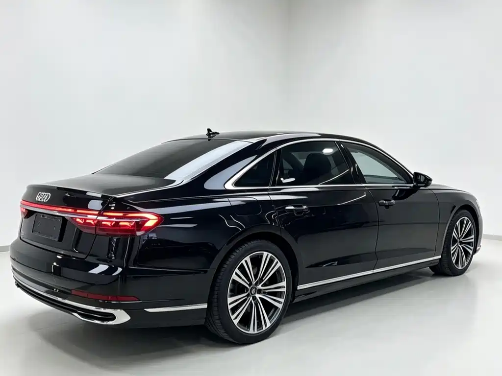 Audi A8 — миниатюра 8