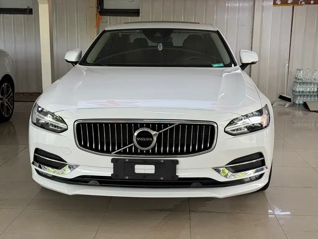 Volvo S90 2019 T5