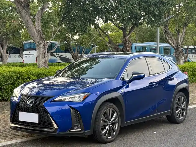 lexus ux