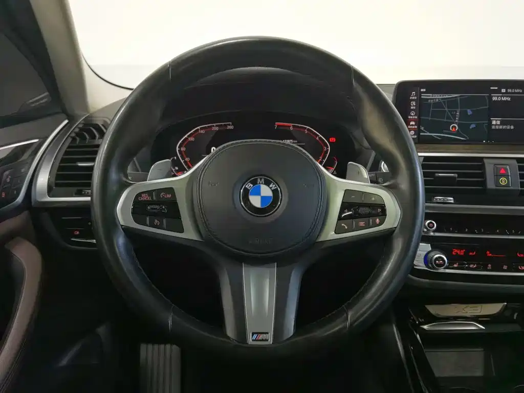 BMW X3 — миниатюра 11