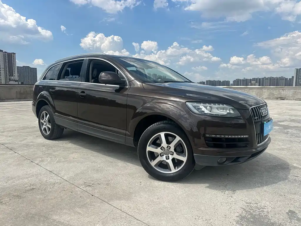 Audi Q7 — миниатюра 3