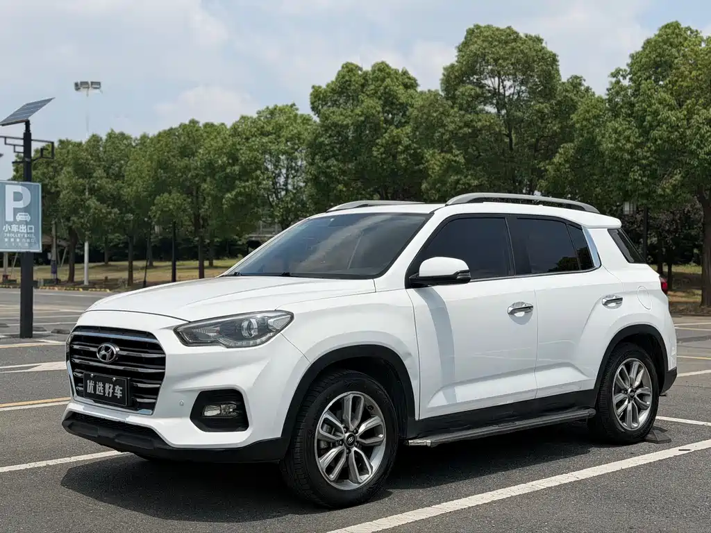 Hyundai ix35 2.0L Auto 2WD Smart Brave · Enjoy Edition, фото 3