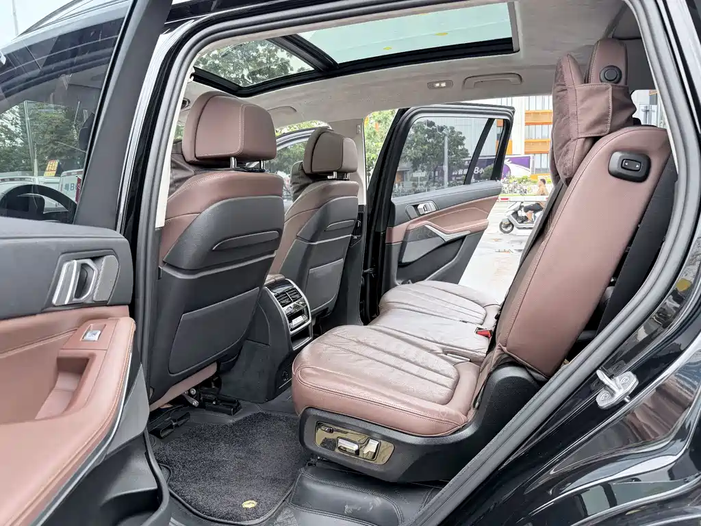 BMW X7 — миниатюра 6