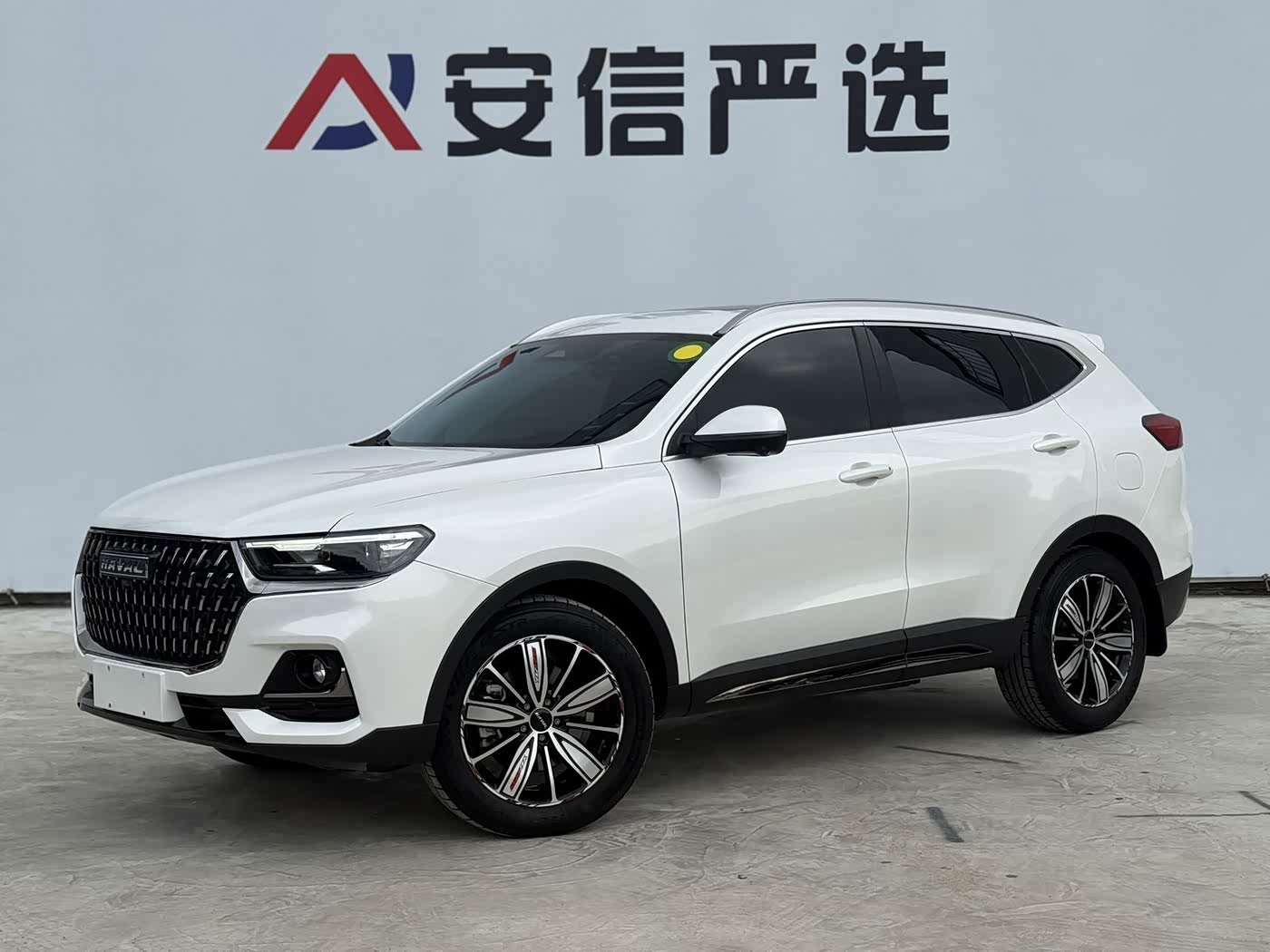 Haval Haval H6 1.5 л 2023 г. Белый, пробег 32000 км
