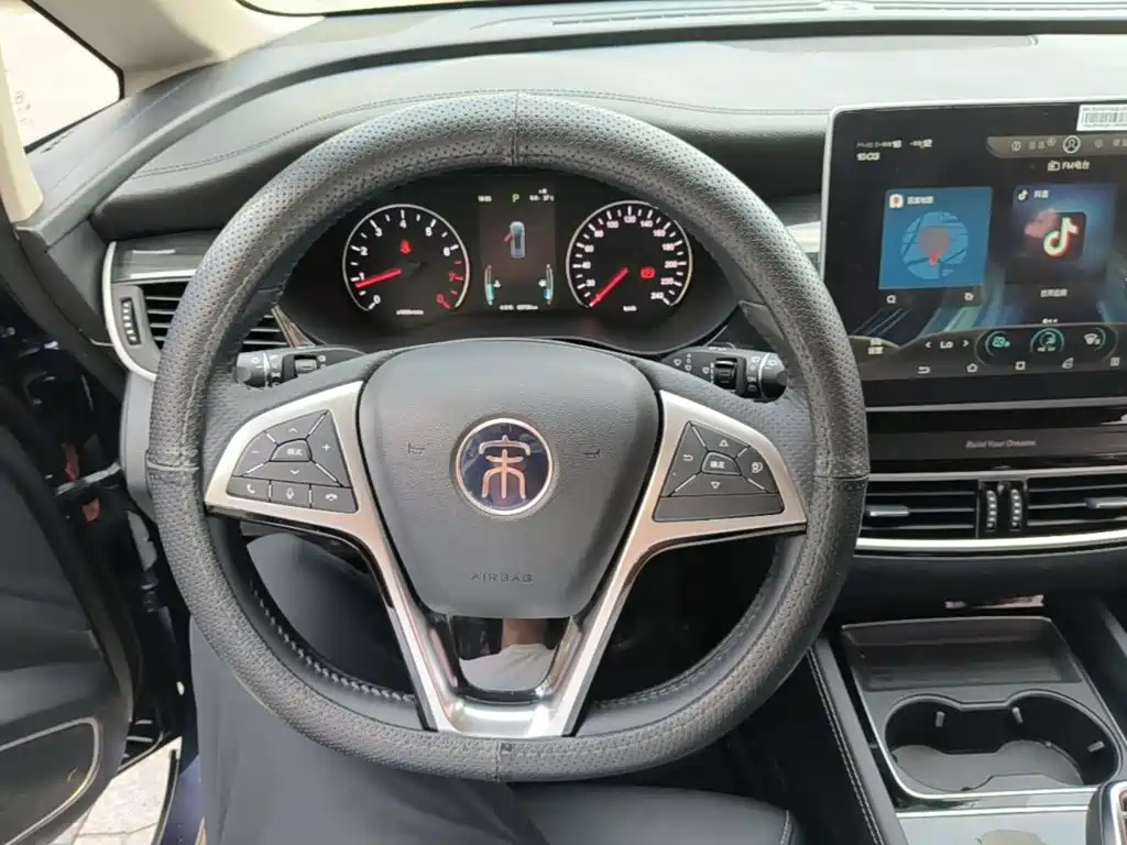 BYD MAX — миниатюра 11