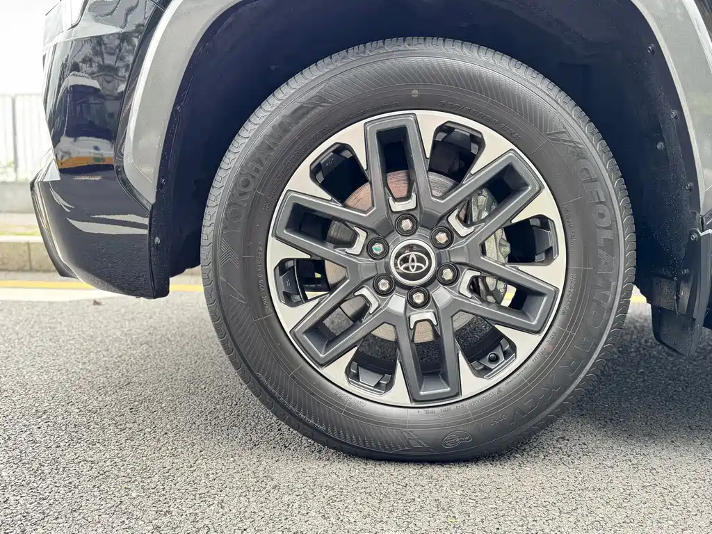 Toyota Sequoia — фотографии объявления, Фото 25